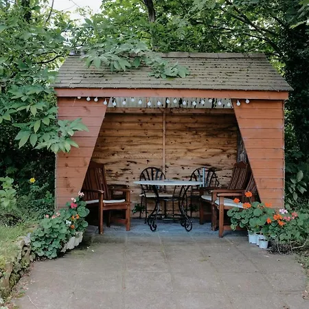 Glenhill Couette-café 3*