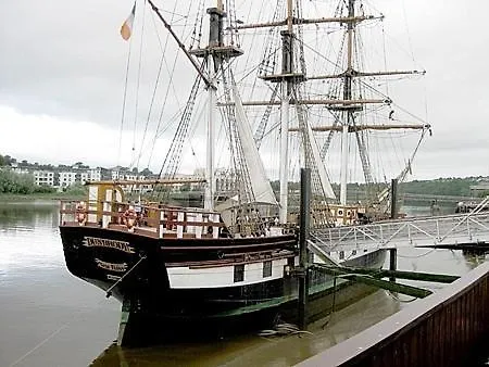 ベッド・アンド・ブレックファスト Glenhill 3*